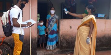 गावात सौहार्दपूर्ण वातावरण ठेवणारी कोविड योद्धा