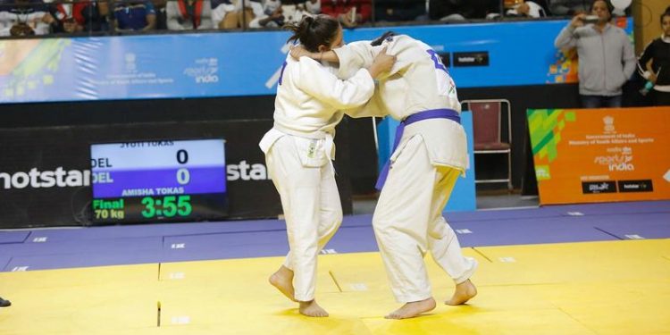 बालवयात उंच भरारी घेणारी जान्हवी