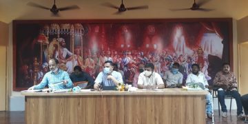 शृंगारतळी बाजारपेठेत सर्वांना विश्वासात घेऊन काम करा