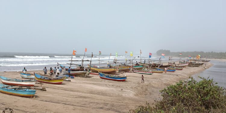 Triple threat to Konkan fisheries