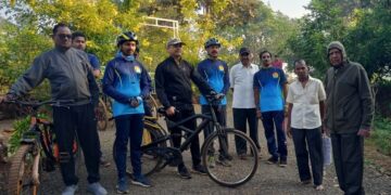 Cycle round in honor of senior citizens