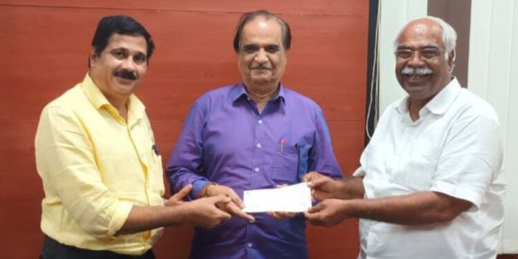 Donation from Bank to Folk Art Festival