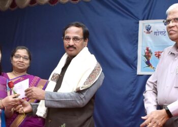 Students felicitated in lecture series program