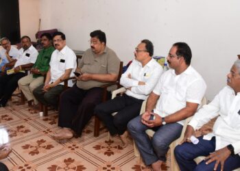 Communion at Patitapavan Temple