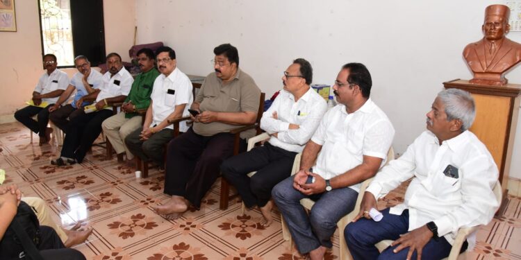 Communion at Patitapavan Temple