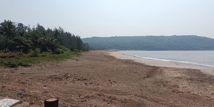 Bullying of sand businessmen in Palshet