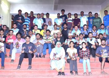 Prize distribution of sports events in Ratnagiri