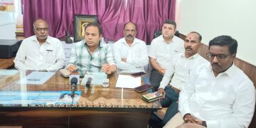 Guardian Minister gave funds to Guhagar Constituency