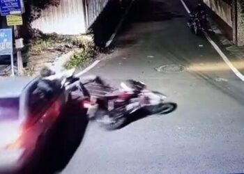 Scorpio hit the bike