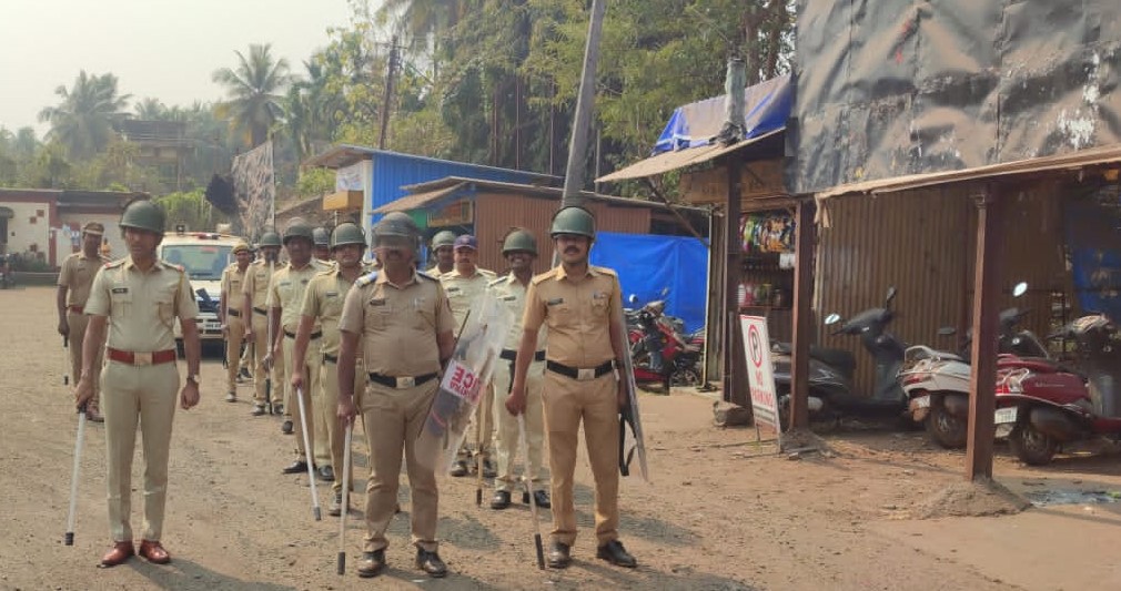 Color rehearsal of riot control plan in Guhagar