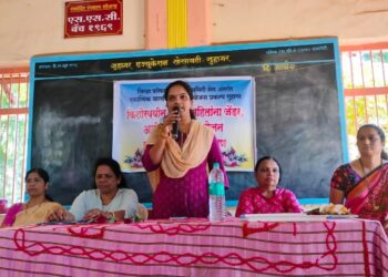 Mentoring camp for teenage girls