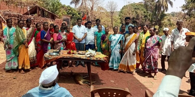 Citizens presented their grievances to the MNS office bearers