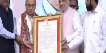 'Maharashtra Bhushan' Award to Appasaheb Dharmadhikari