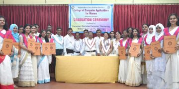 Graduation ceremony at Maharshi Karve College