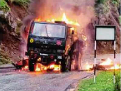 Attack on army vehicle in Kashmir
