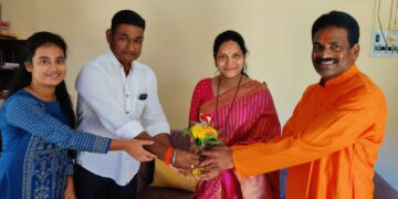 मनसे तर्फे टंचाईग्रस्त गावात पाणी पुरवठा