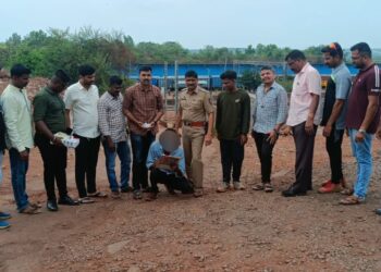 The drug smuggler was detained by the police