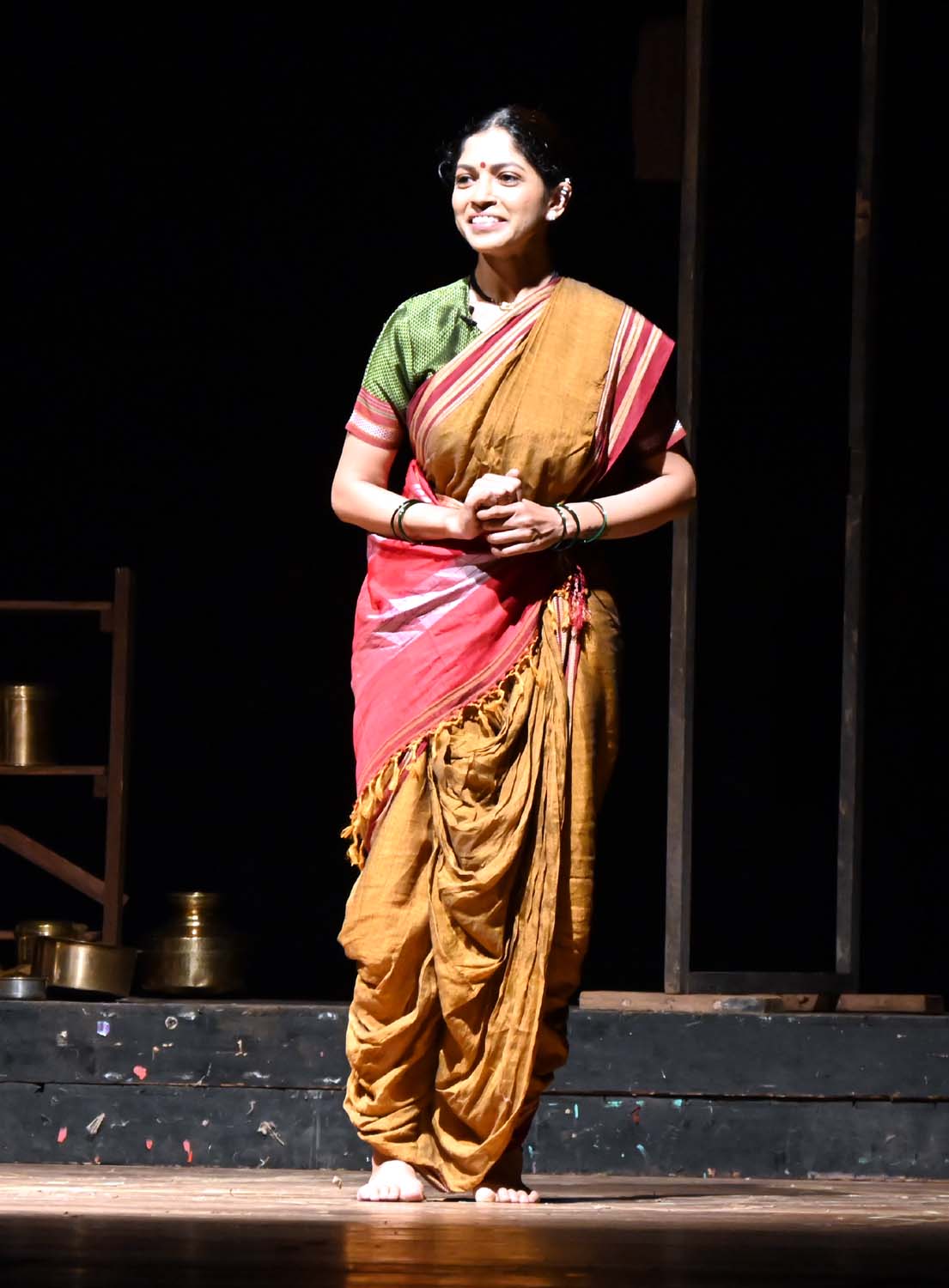 Monologue play by actress Aparna Chothe