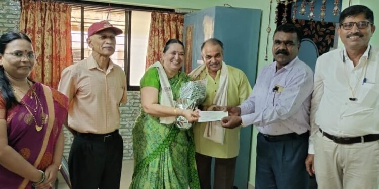 Flag day fund given on the occasion of birthday