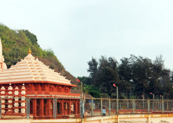 Ganpatipule beach open for tourists