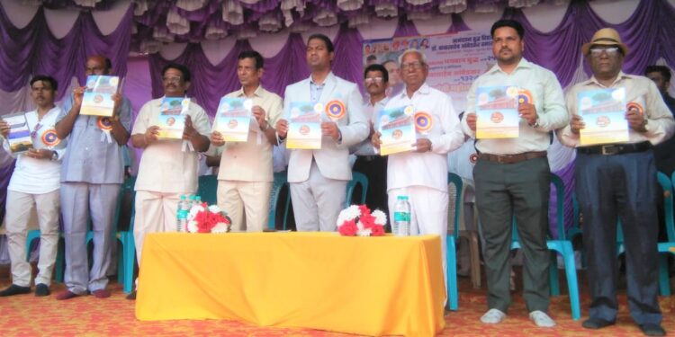 Publication of Anandavan Buddha Vihara souvenir