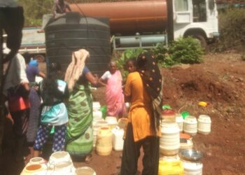 Water supply by tanker to 5 wadis in Guhagar