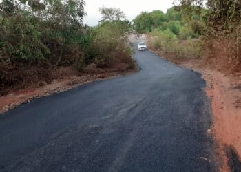 Asphalted_road_at_Modkaghar