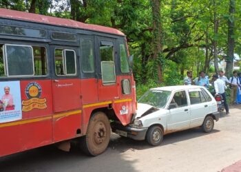 ST and four wheeler accident in Guhagar city