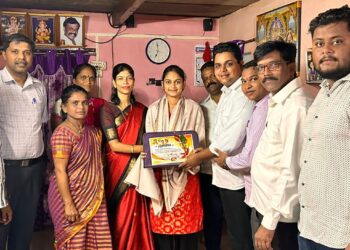 Honoring the meritorious in Guhagar city