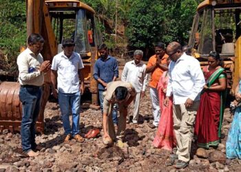 The silt of the river in Nivendi was lifted