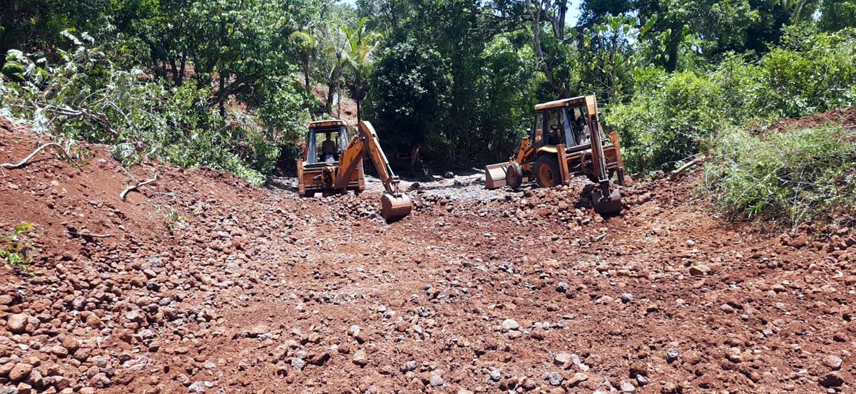 The silt of the river in Nivendi was lifted