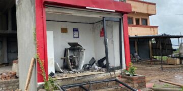 Two people arrested for breaking ATM machine