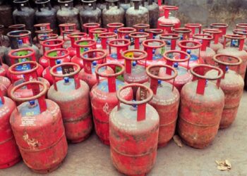 How to check cylinder expiry date