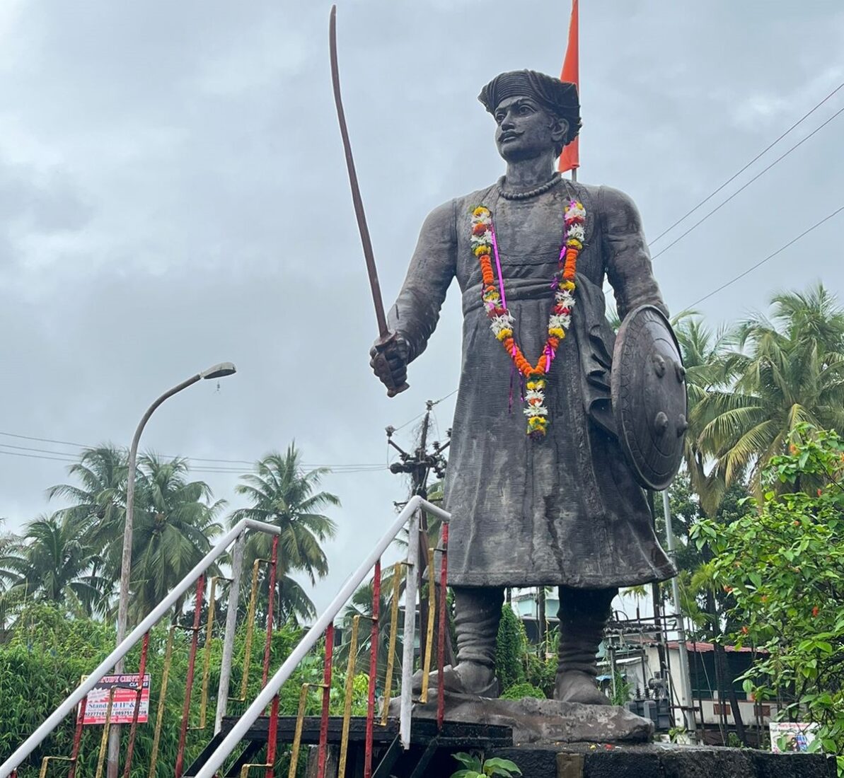 Salutations to Angre, son of Ratnagiri