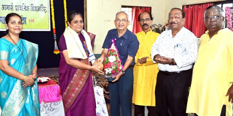 Students made a resolution at Agashe School