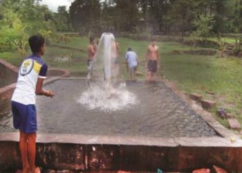 Hot water from borewell even in rainy season
