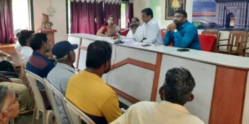 Varveli villagers met the group development officer
