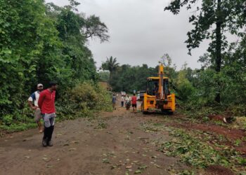 Damage due to heavy rains in Guhagar
