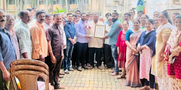 BJP District President Kedar Sathe felicitation