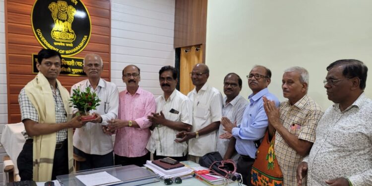 Raut felicitated by Pension Organization Service Committee
