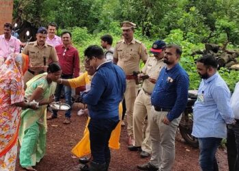 Collector's 3 km walk for 9 families