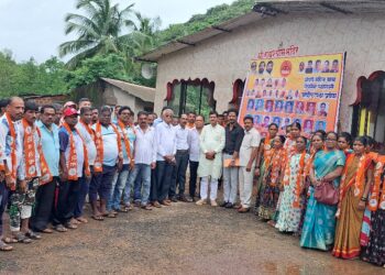 Entry of Dhopave villagers into Shiv Sena