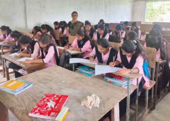 One rakhi one letter for the soldiers