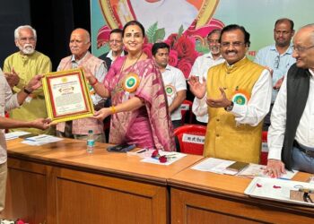 Navratna Award to Sachin Karekar of Aabloli