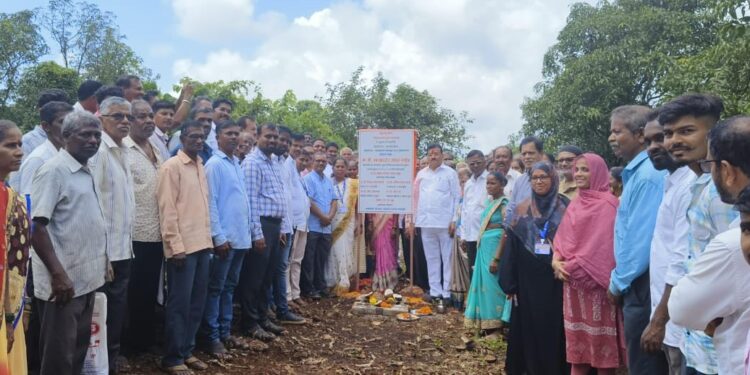 Bhoomipujan of tap water scheme at Patpanhale