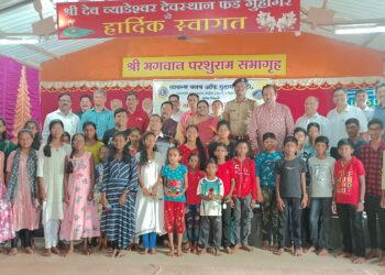 Lions Club distributed glasses to 109 students