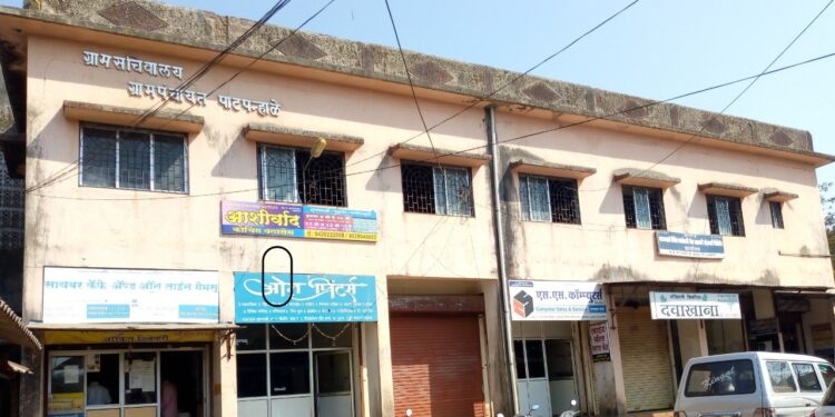 Gram Panchayat has the right to give work to whom