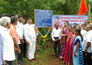 Asphalting of Varveli Marathwadi Road