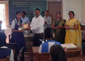 Hindi Divas celebrated in Guhagar High School