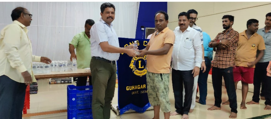 Food donation to ST employees by Lions Club